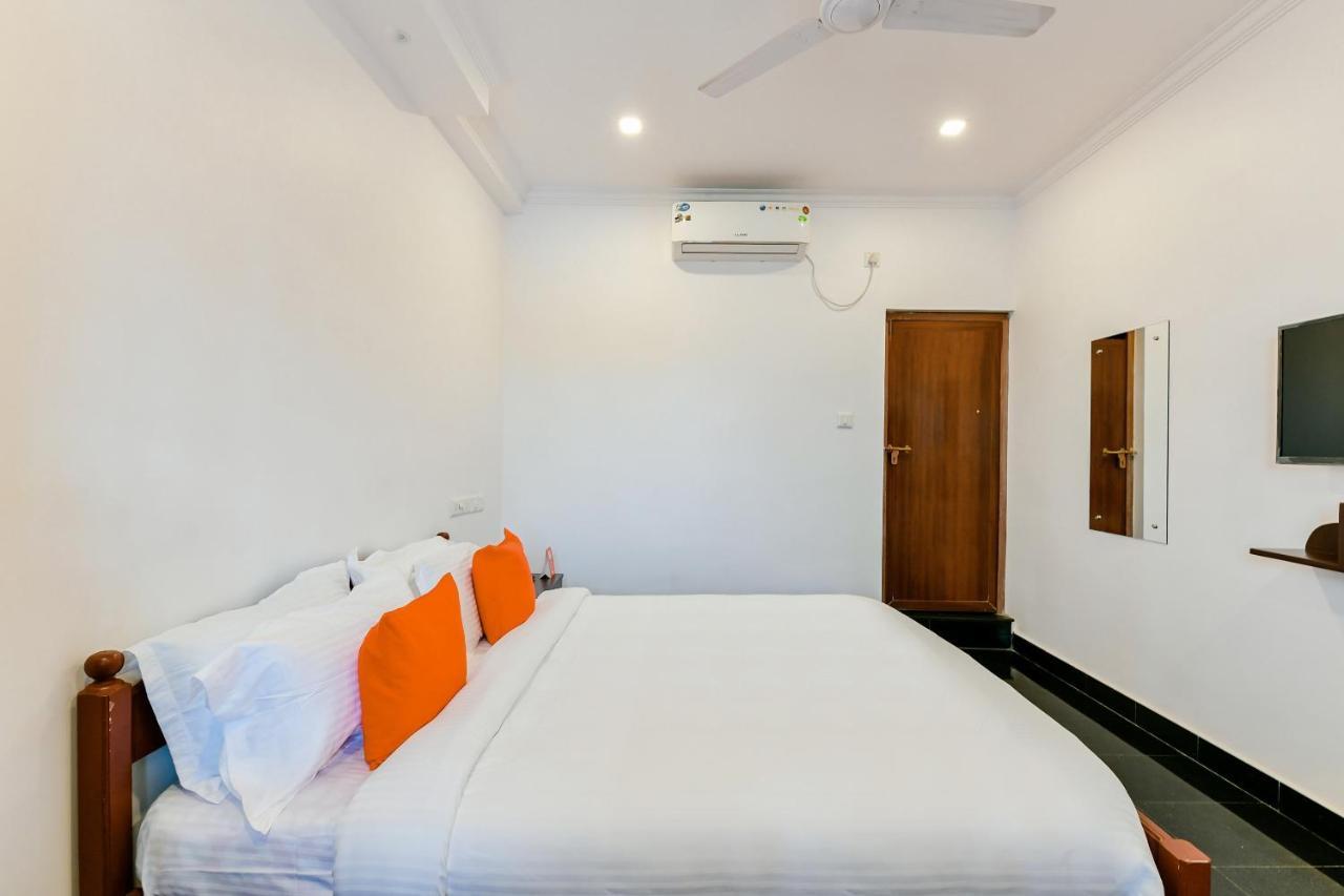 קקאנד Spot On 39480 Vattekad Tourist Home מראה חיצוני תמונה